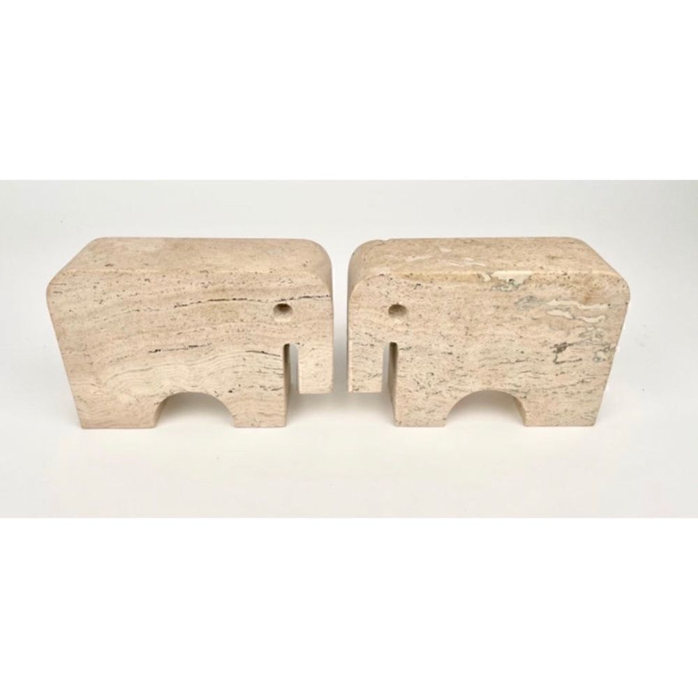 Pair of Travertine Bookends Elephant
Sculpture by Fratelli Mannelli, Italy
1970s